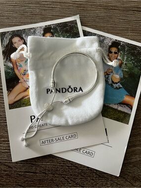 Pandora Sliding bracelet